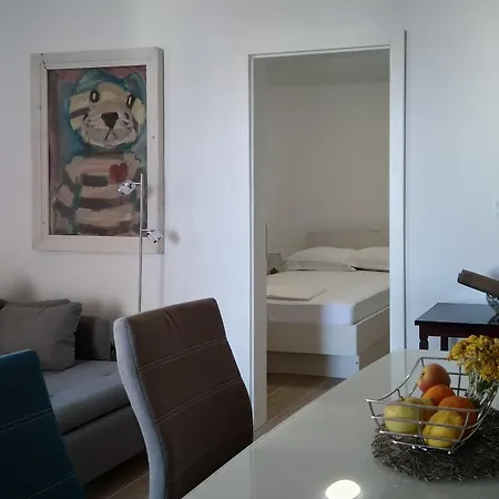 Strawberry Apartament Bol